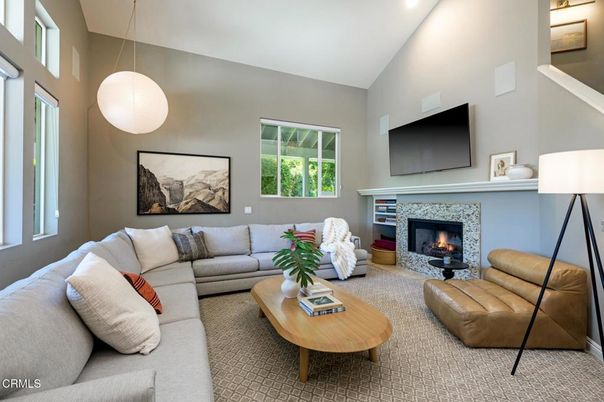 Fireplace, Interior, Living room, Pendant Lights, Recessed Lighting