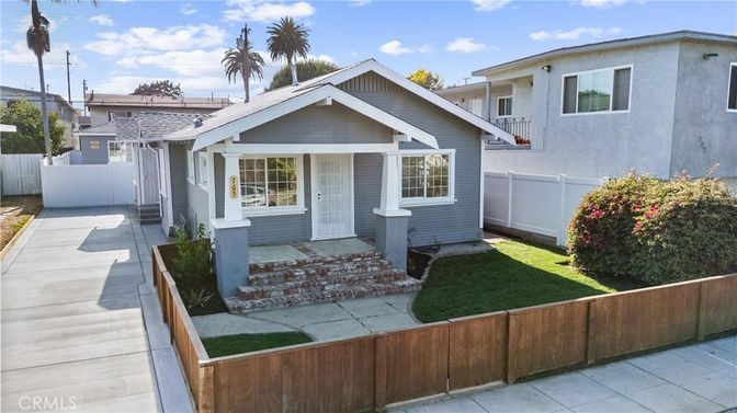Exterior, Facade, American Craftsman