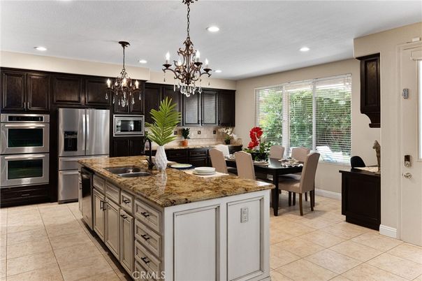 Chandelier, Dining room, Interior, Kitchen, Recessed Lighting, Stainless Steel Appliances