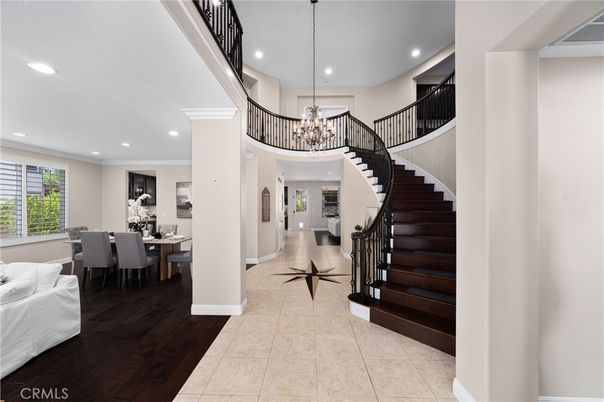 Chandelier, Dining room, Interior, Recessed Lighting, Wood Texture Flooring