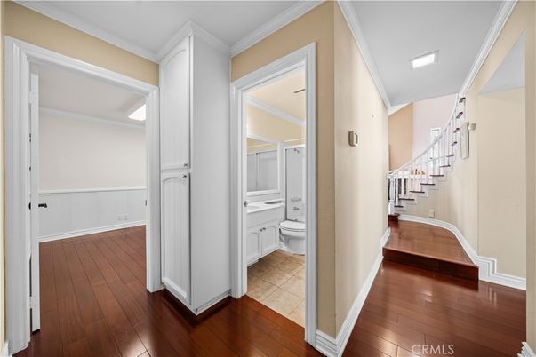 Bathroom, Interior, Recessed Lighting, Wood Texture Flooring