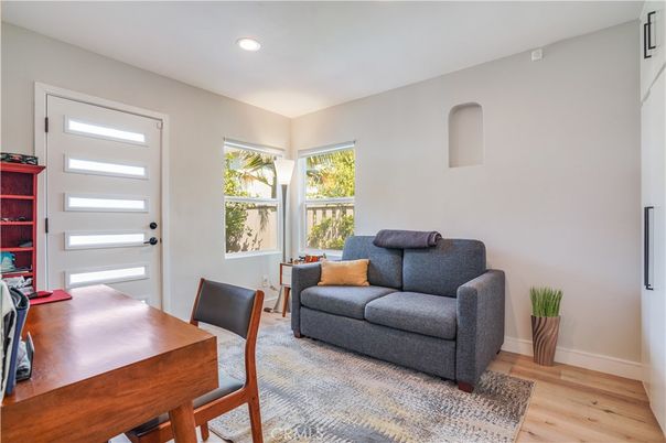 Home Office, Interior, Recessed Lighting, Wood Texture Flooring