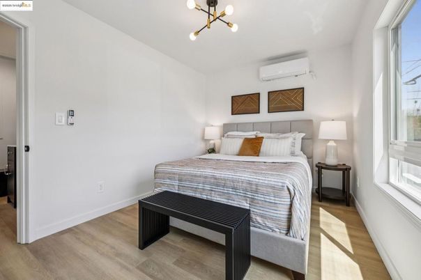 Bedroom, Interior, Pendant Lights, Wood Texture Flooring