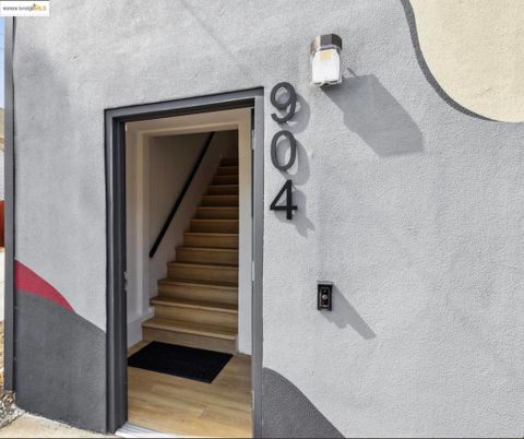 Exterior, Wood Texture Flooring