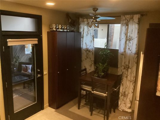 Dining room, Interior, Recessed Lighting