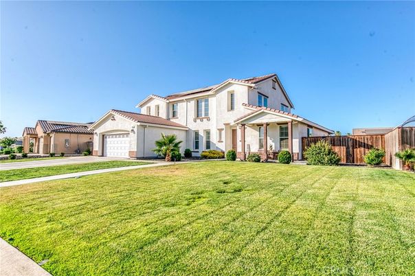 Backyard, Detached Garage, Exterior