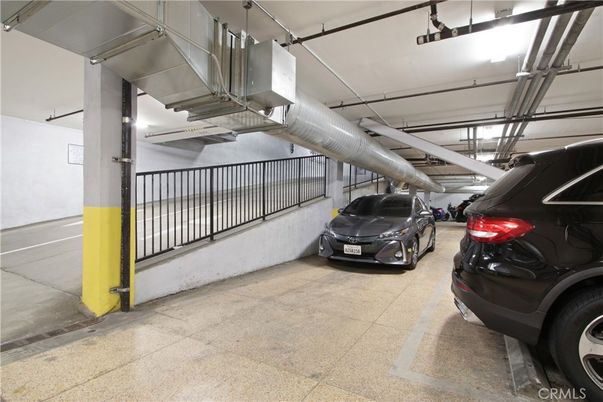 Garage, Interior