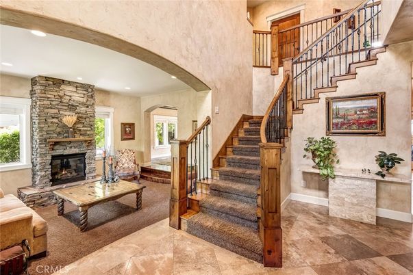 Fireplace, Interior, Recessed Lighting