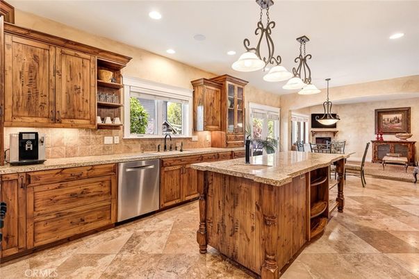 Dining room, Interior, Kitchen, Pendant Lights, Recessed Lighting, Stainless Steel Appliances