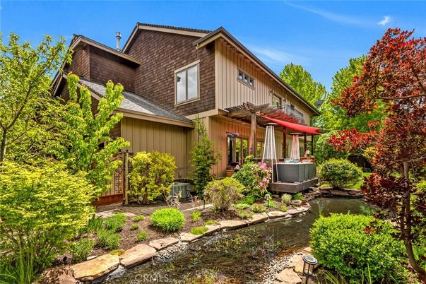 Exterior, Hot Tub
