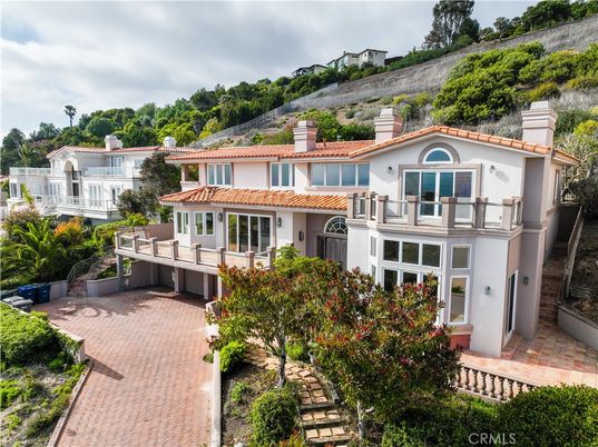 Exterior, Facade, Mediterranean