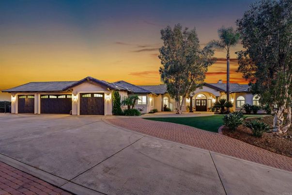 Attached, Backyard, Exterior, Facade, Ranch