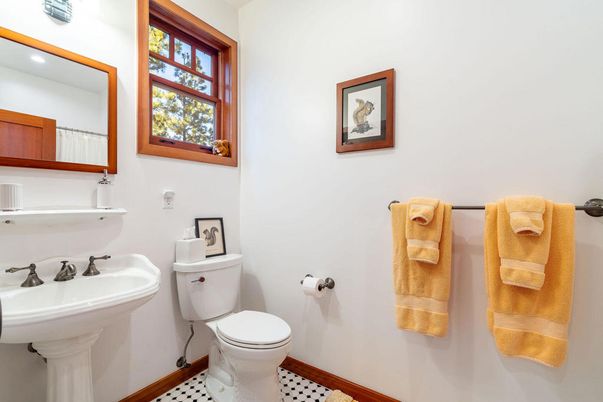 Bathroom, Interior, Recessed Lighting