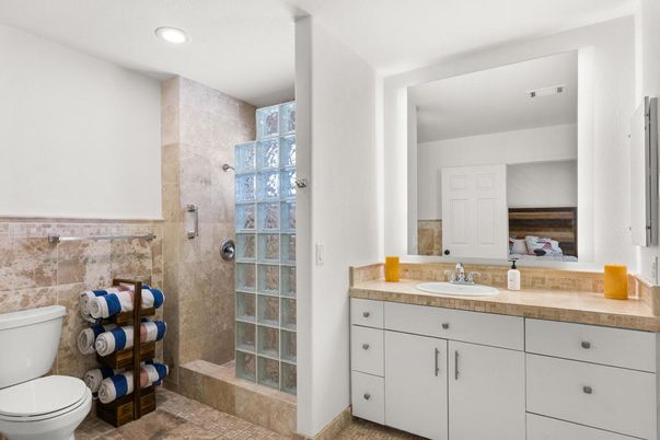 Bathroom, Interior, Recessed Lighting