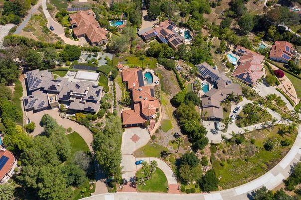 Exterior, Drone