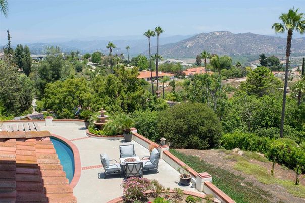 Exterior, Pool, Other