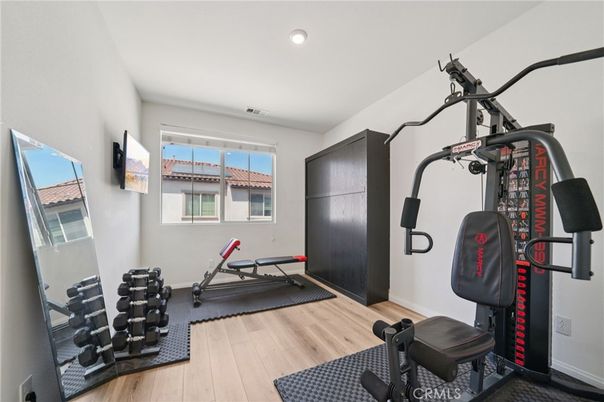 Fitness Equipment, Interior, Recessed Lighting, Wood Texture Flooring