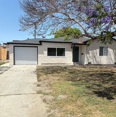 Attached, Backyard, Exterior, Facade, Ranch