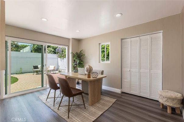 Home Office, Interior, Recessed Lighting, Wood Texture Flooring
