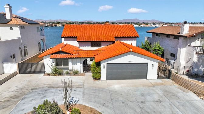 Attached, Exterior, Facade, Solar Panels, Spanish Mediterranean