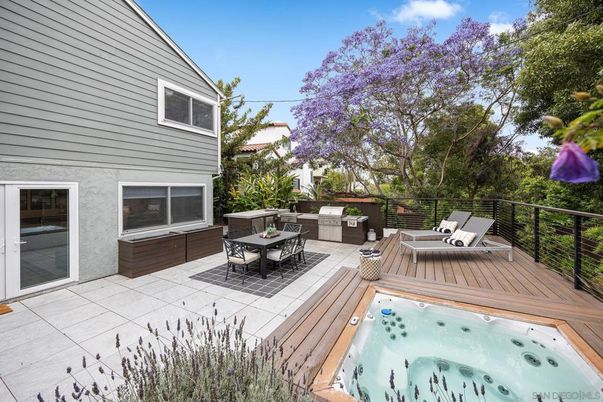 Exterior, Hot Tub