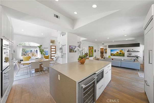 Dining room, Interior, Kitchen, Living room, Pendant Lights, Recessed Lighting, Stainless Steel Appliances, Wood Texture Flooring