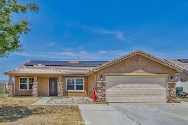 Attached, Exterior, Facade, Solar Panels, Ranch