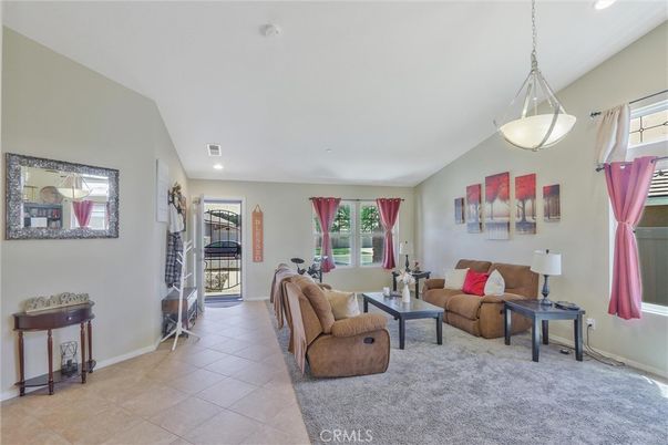 Interior, Living room, Pendant Lights, Recessed Lighting