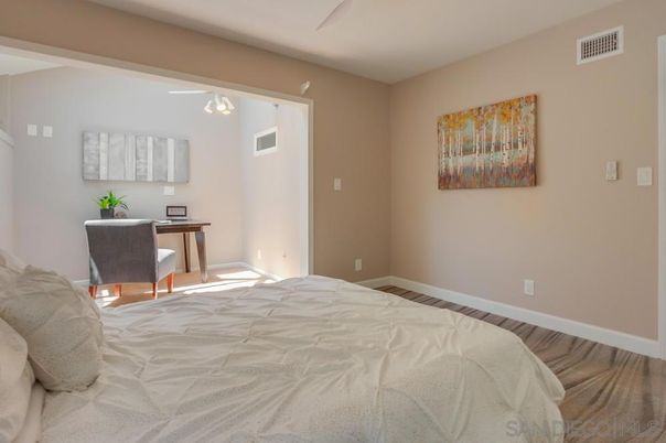 Bedroom, Home Office, Interior, Wood Texture Flooring