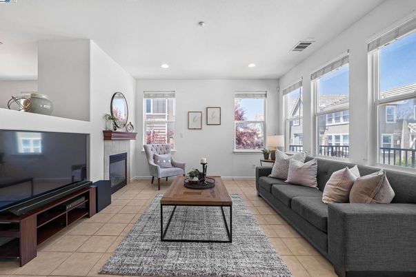 Fireplace, Interior, Living room, Recessed Lighting
