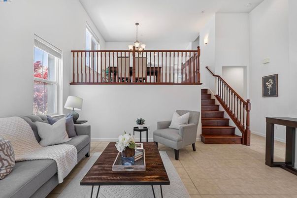 Chandelier, Interior, Living room