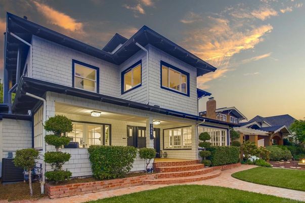 Exterior, Facade, American Craftsman
