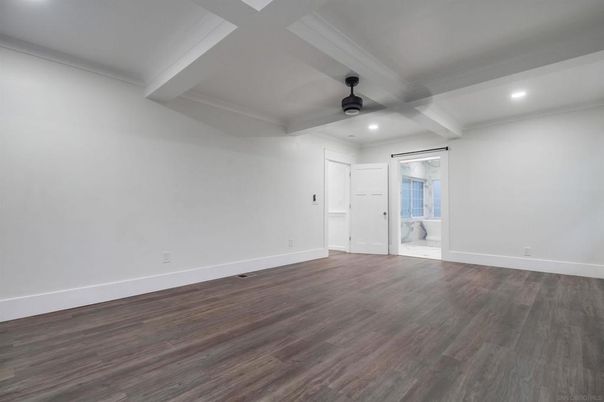 Empty room, Interior, Recessed Lighting, Wood Texture Flooring