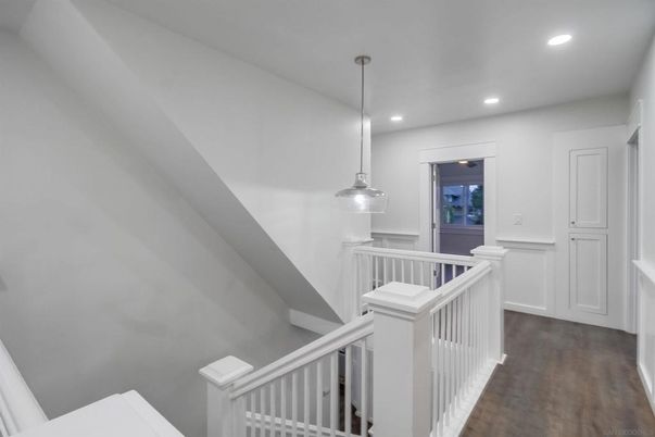 Interior, Pendant Lights, Recessed Lighting, Wood Texture Flooring