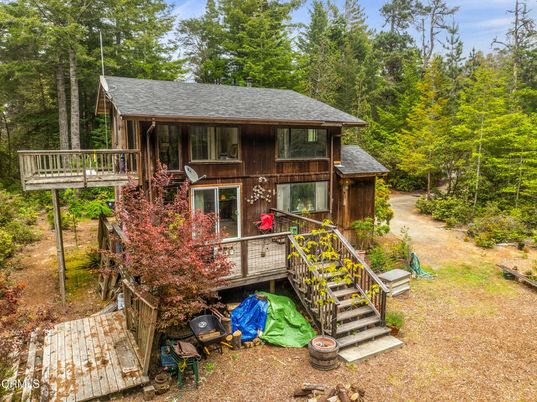 Backyard, Exterior, Facade, Log Home