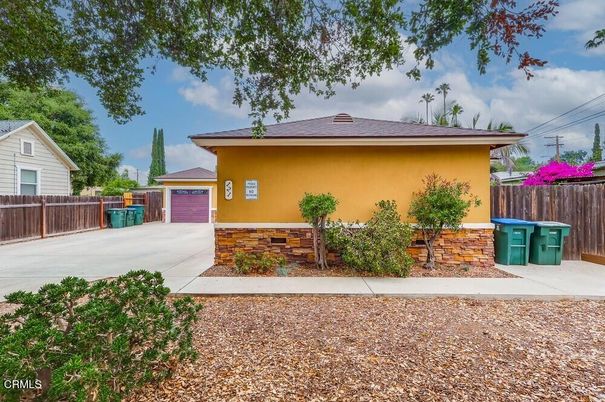 Backyard, Detached Garage, Exterior