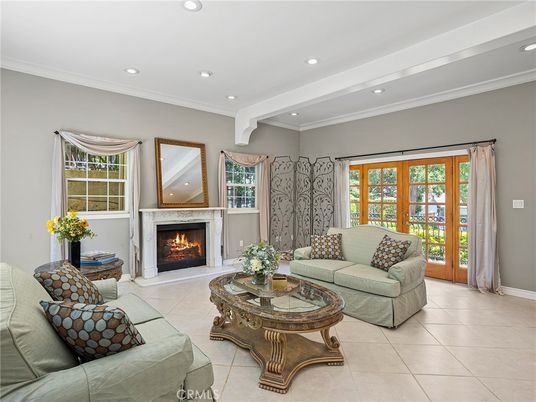 Fireplace, Interior, Living room, Recessed Lighting