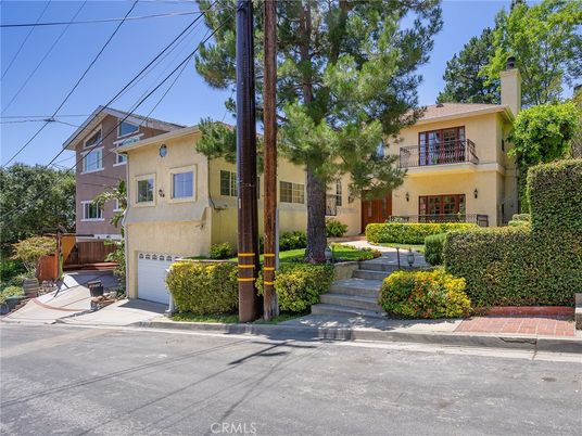 Attached, Exterior, Facade, Mediterranean