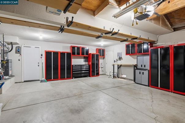 Garage, Interior