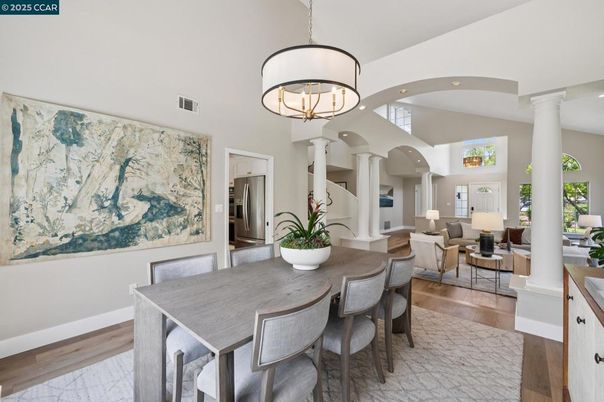 Chandelier, Dining room, Interior, Living room, Recessed Lighting, Wood Texture Flooring