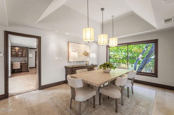 Dining room, Interior, Pendant Lights, Recessed Lighting