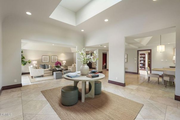 Dining room, Interior, Living room, Pendant Lights, Recessed Lighting