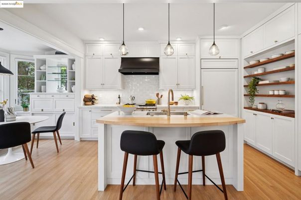 Interior, Kitchen, Pendant Lights, Recessed Lighting, Wood Texture Flooring