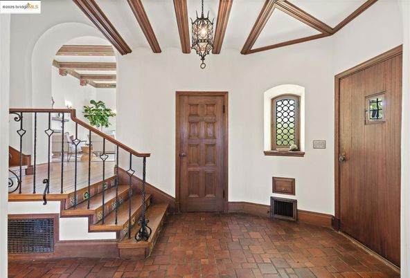 Chandelier, Interior, Pendant Lights, Wooden Beams