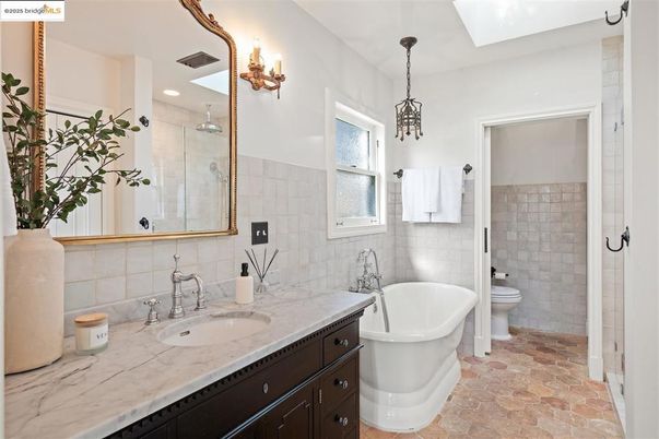 Bathroom, Dual Sink Vanities, Free Standing Baths, Interior, Pendant Lights, Recessed Lighting