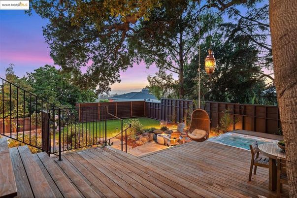 Backyard, Exterior, Hot Tub