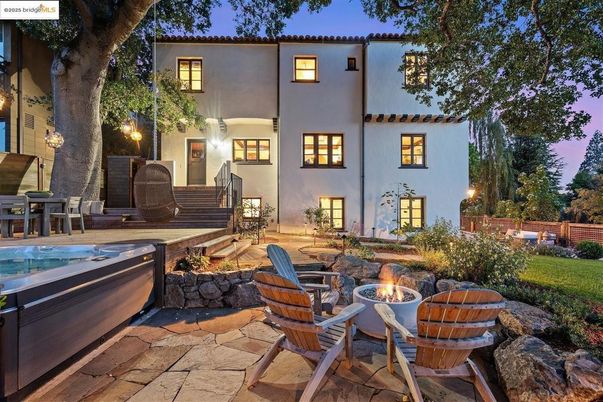 Exterior, Hot Tub