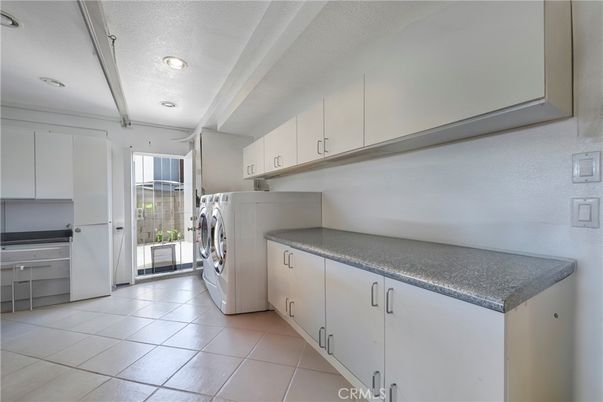 Interior, Recessed Lighting, Washer
