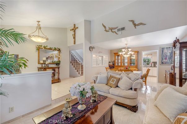 Chandelier, Dining room, Interior, Living room