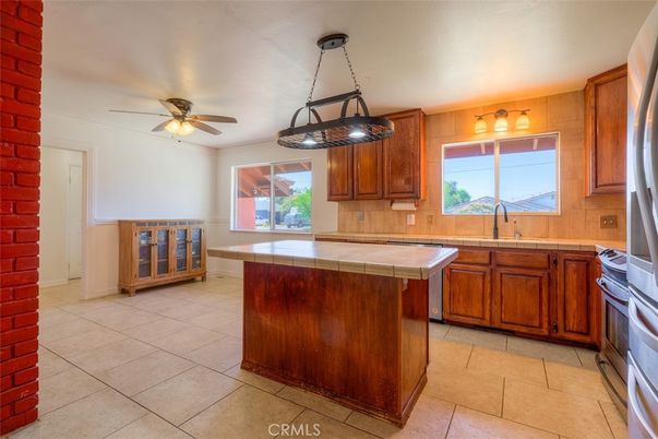 Interior, Kitchen, Pendant Lights, Tile Countertops
